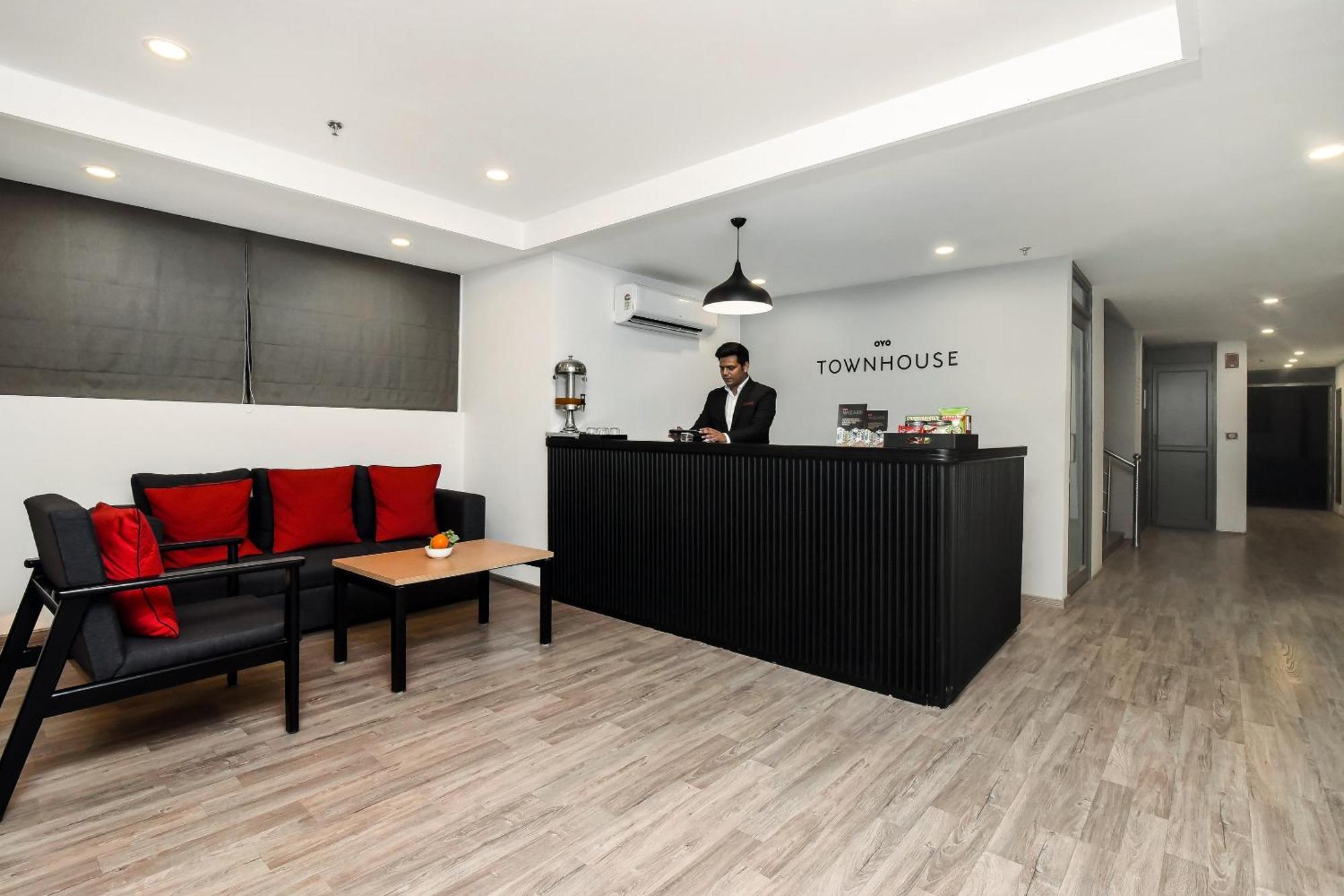 Townhouse C Scheme Ahinsa Circle Hotel Jaipur Ngoại thất bức ảnh