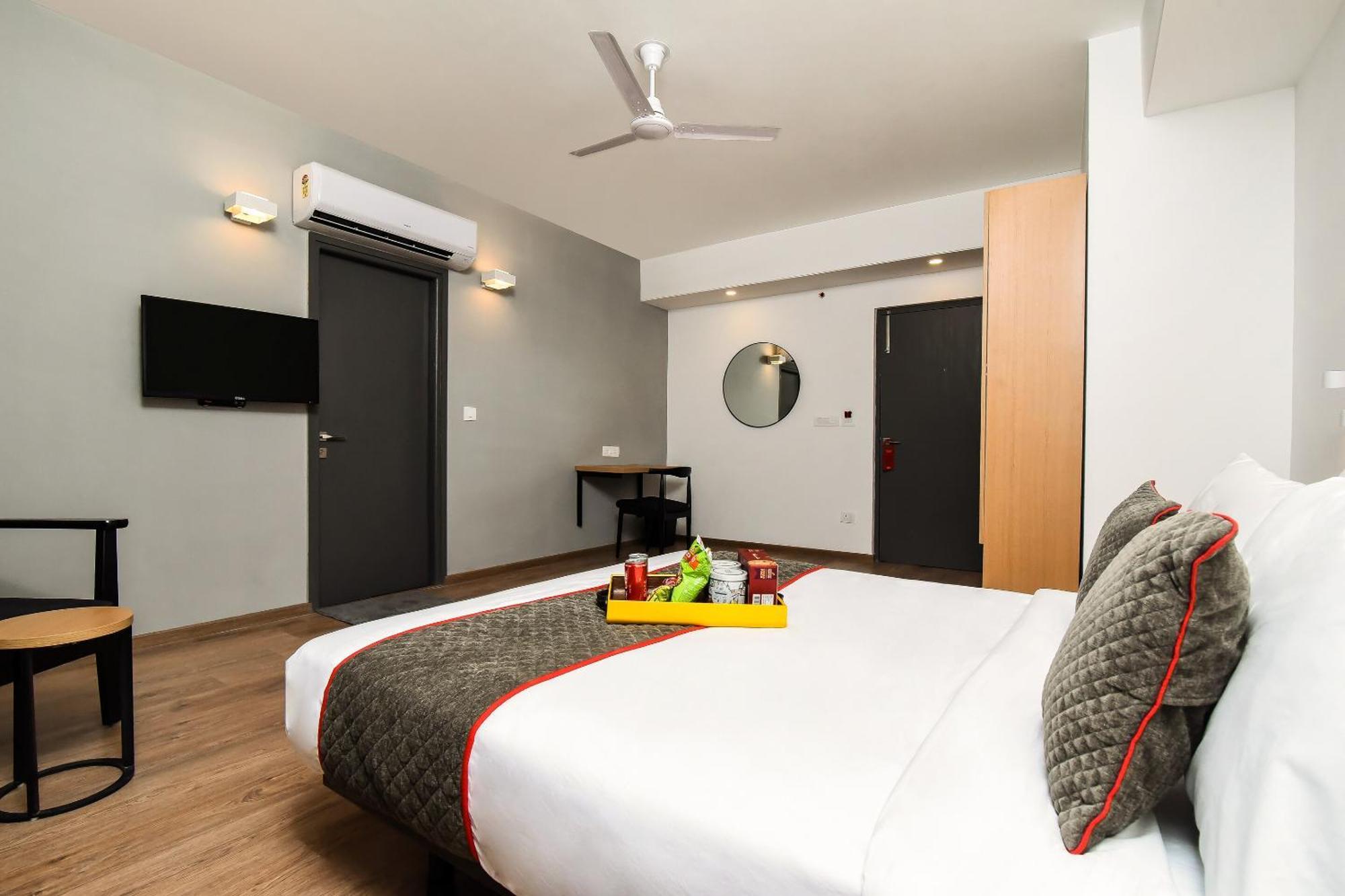 Townhouse C Scheme Ahinsa Circle Hotel Jaipur Ngoại thất bức ảnh