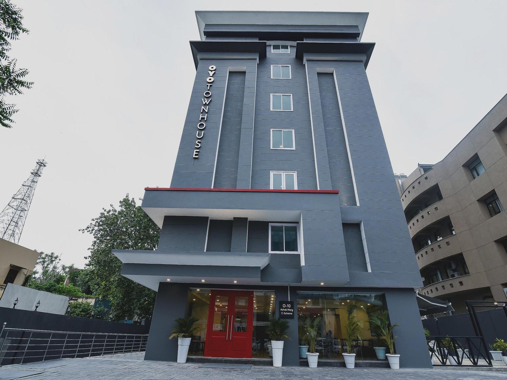 Townhouse C Scheme Ahinsa Circle Hotel Jaipur Ngoại thất bức ảnh