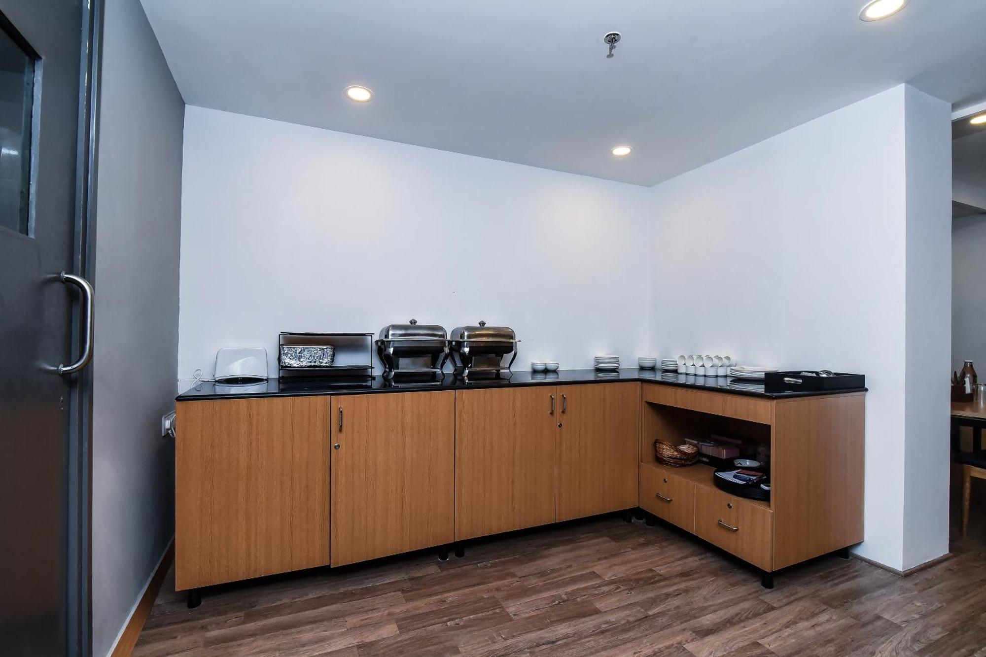 Townhouse C Scheme Ahinsa Circle Hotel Jaipur Ngoại thất bức ảnh